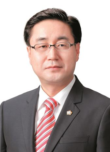 최민규 시의원이 주민의 편안한 이동권 확보에 주력한다. 사진=서울시의회