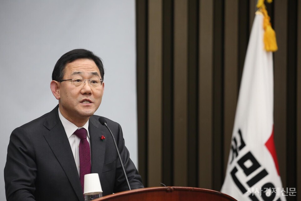 6일 국회에서 열린 의원총회에서 발언하는 주호영 원내대표. 사진=김주현 기자