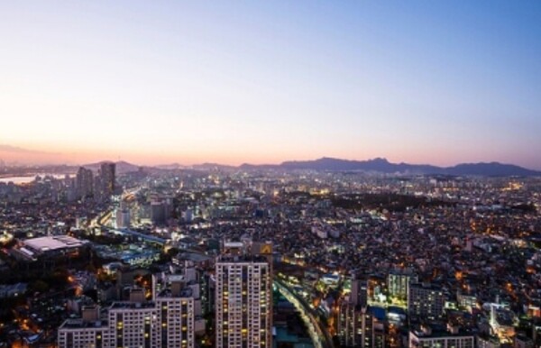 서울대공원이 4월에서 5월까지 시민과 광관객들에게 새로운 봄의 시작을 선사할 예정이다.