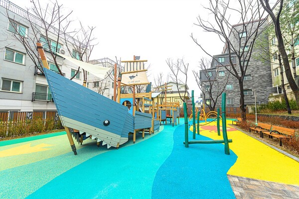 이달 재개장한 '어린왕자' 테마의 문화어린이공원. 사진=양천