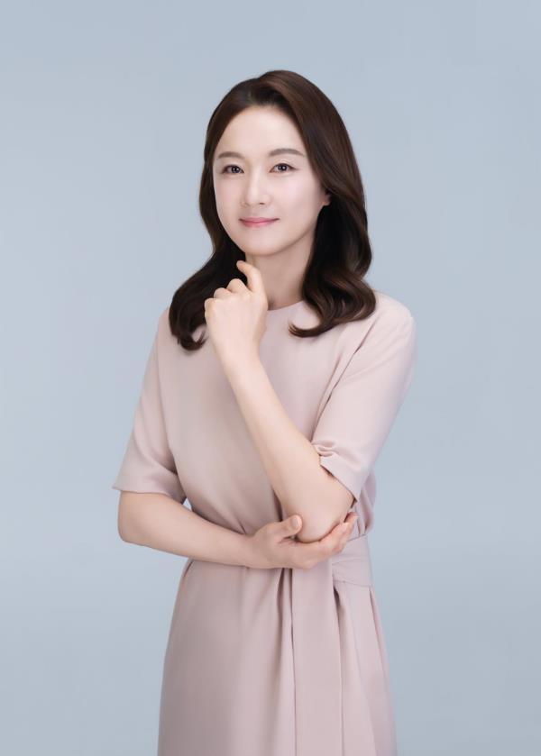 유동숙 원장은 “교육은 단순히 지식 전달을 넘어 학생 스스로 행동하고 가치를 발견할 수 있게 조력하는 과정” 이라며 “아이들의 꿈과 희망이 미래와 이어지도록 함께 걷는 여정”이라는 소신을 밝혔다. 사진=공부를부탁해 학원