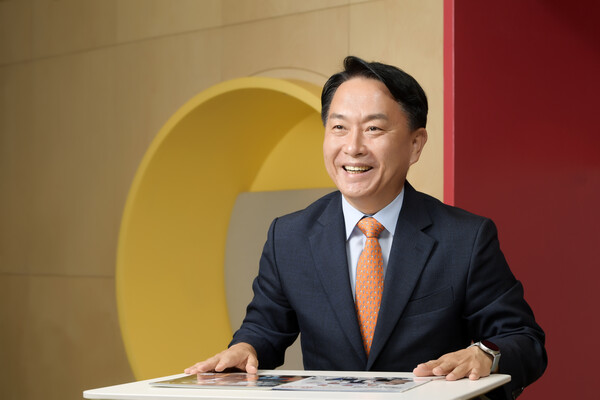 민선 8기 3년 차를 맞이한 이성헌 서대문구청장은 ‘글로벌 명품 도시’를 향한 야심 찬 비전을 제시했다. 사진=서대문구